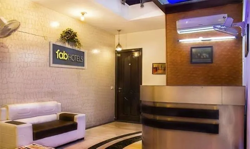 Oyo 14482 Live Inn Gurgáon India