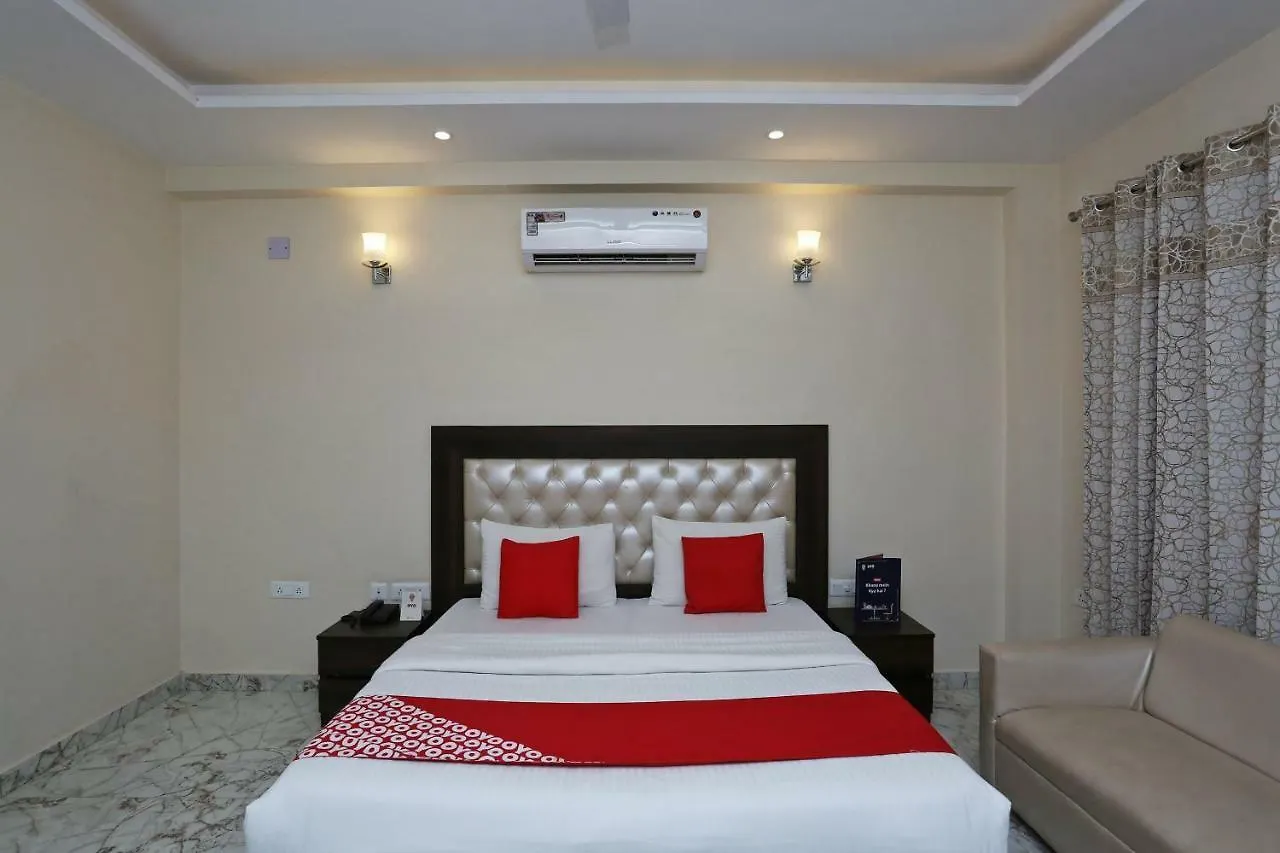 Szálloda Oyo 14482 Live Inn Gurgáon